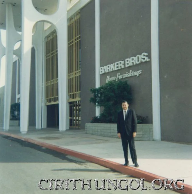 Robs Dad in front of Barker Borthers Titanic | Cirith Ungol Online