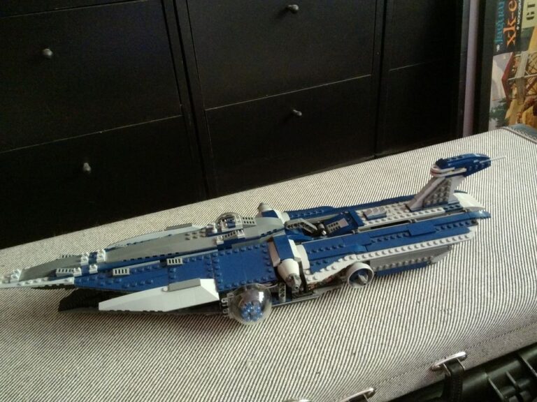 Lego Star Wars 9515 The MALEVOLENCE Complete with all Minifigs Must See