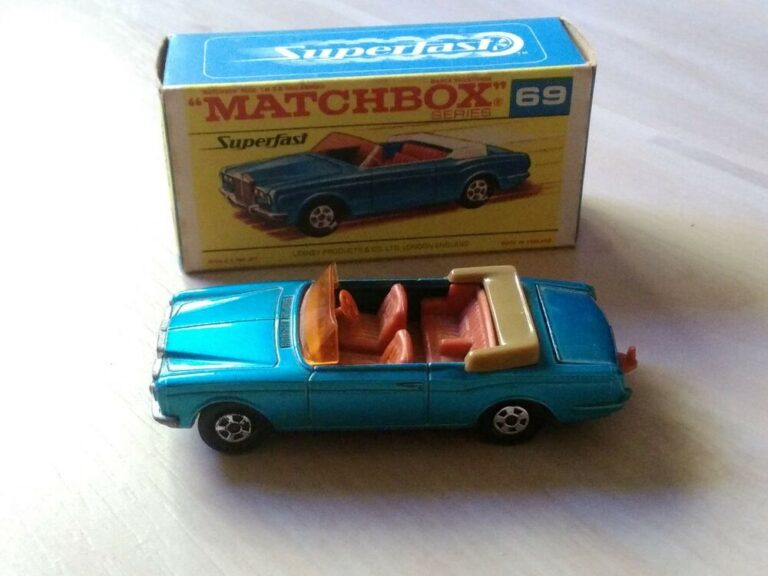 LESNEY MATCHBOX Superfast #69 Rolls Royce Silver Shadow Original box