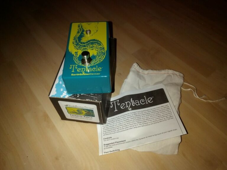 EarthQuaker Devices Tentacle Analog Octave Up V2 Pedal