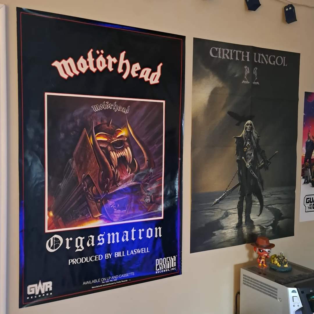 i hate the fact that i cant afford decent frames for anything but im sick and tired of not having my stuff up so poster putty it is motorhead cirithungol I hate the fact that I can't afford decent frames for anything, but I'm sick and tired of not having my stuff up, so poster putty it is. #Motorhead #CirithUngol | Cirith Ungol Online